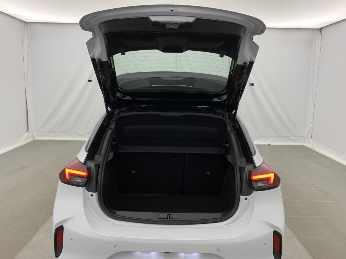 Vente en ligne Opel Corsa 1.2 Turbo Hybrid 110 ch e-DCT6 GS au prix de 20 590 €