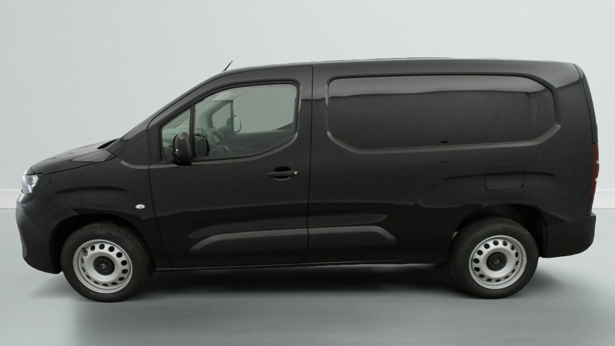 Vente en ligne Citroën Berlingo TAILLE XL 950KG BLUEHDI 130 S S EAT8 au prix de 24 240 €