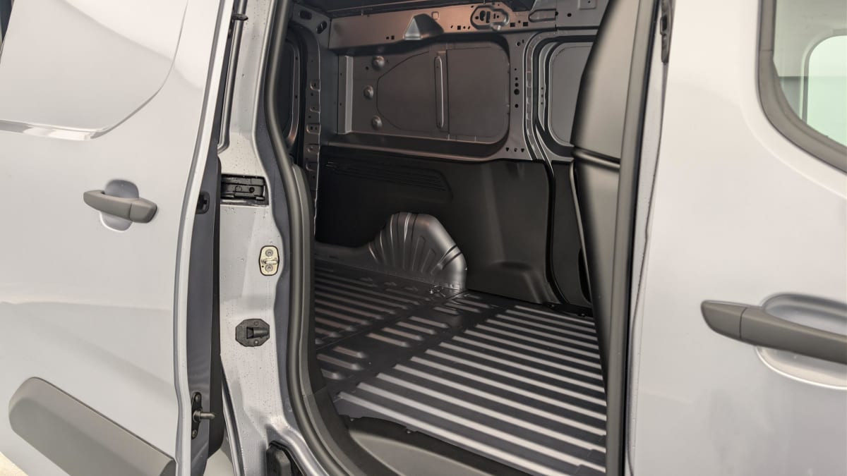 Vente en ligne Citroën Berlingo TAILLE XL 950KG BLUEHDI 130 S S EAT8 au prix de 24 240 €