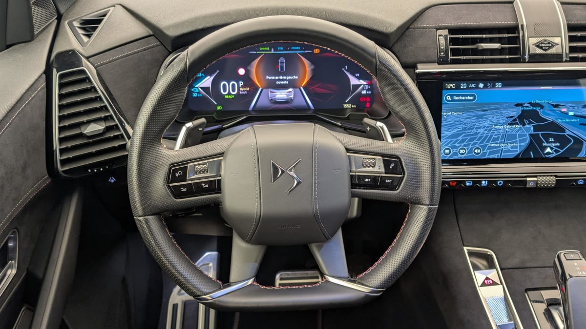 Vente en ligne Ds DS7 Crossback Hybride Rechargeable E-Tense 300 EAT8 4x4 Performance Line + au prix de 40 870 €