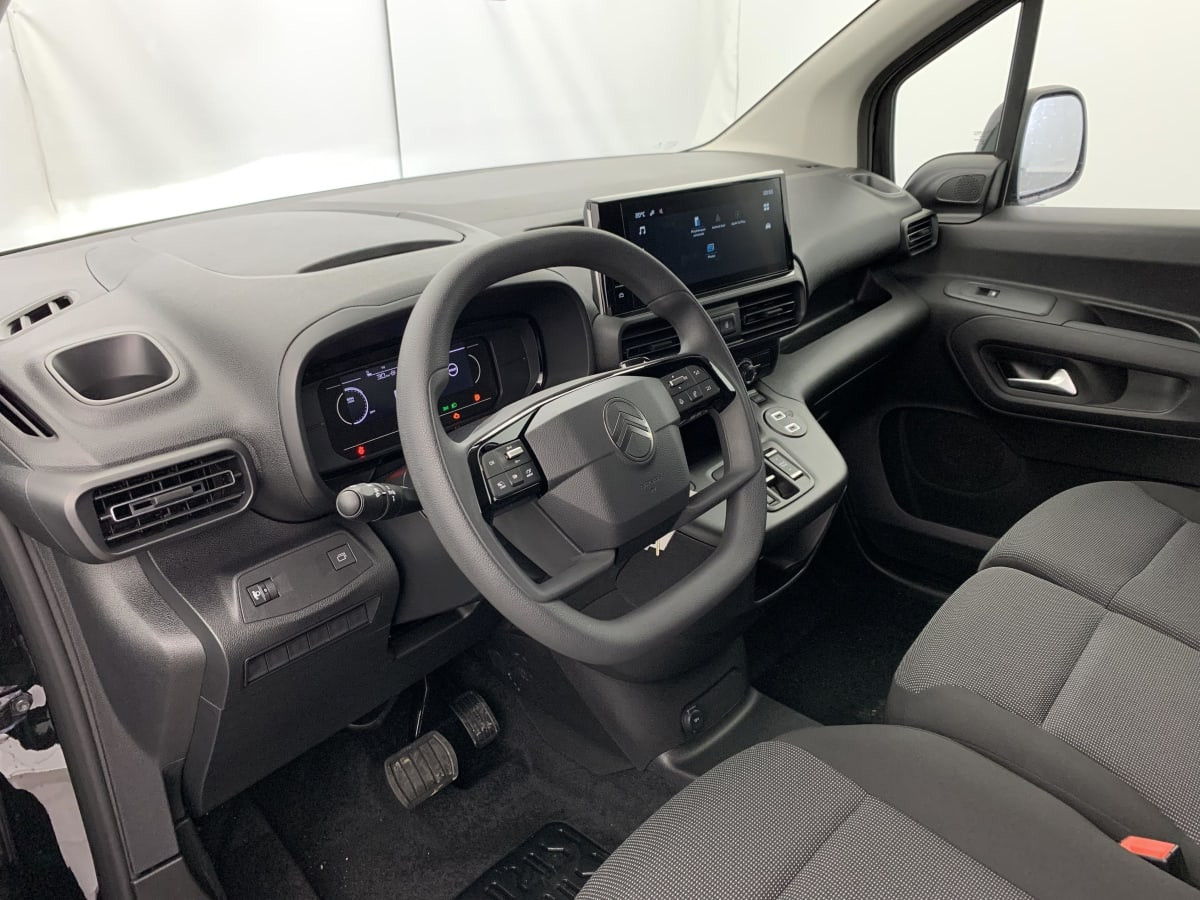 Vente en ligne Citroën Berlingo TAILLE XL 950KG BLUEHDI 130 S S EAT8 au prix de 24 240 €