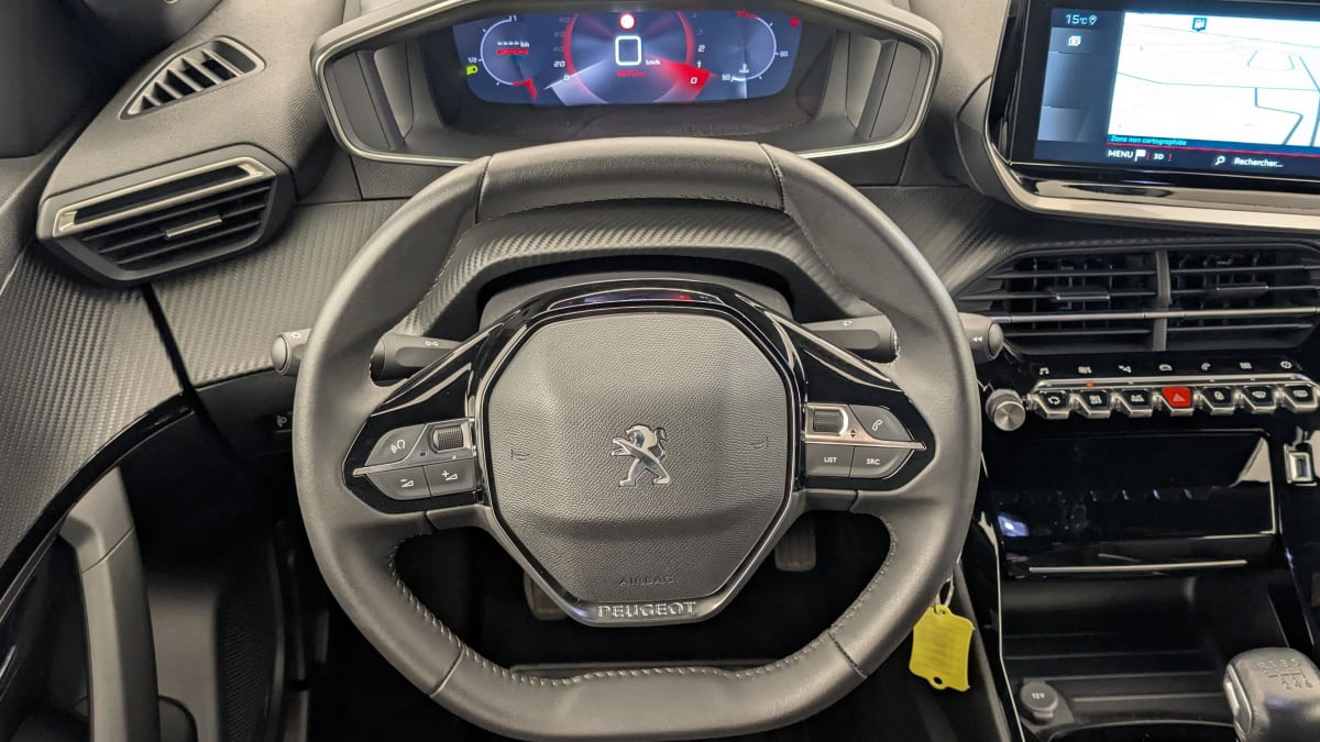 Vente en ligne Peugeot 2008 PureTech 130 S S BVM6 Allure Pack au prix de 17 800 €