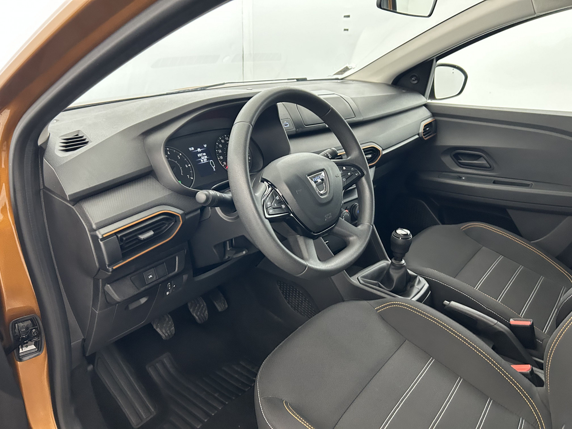 Vente en ligne Dacia Sandero 3 1.0 ECO-G 100ch Stepway Essentiel au prix de 11 290 €