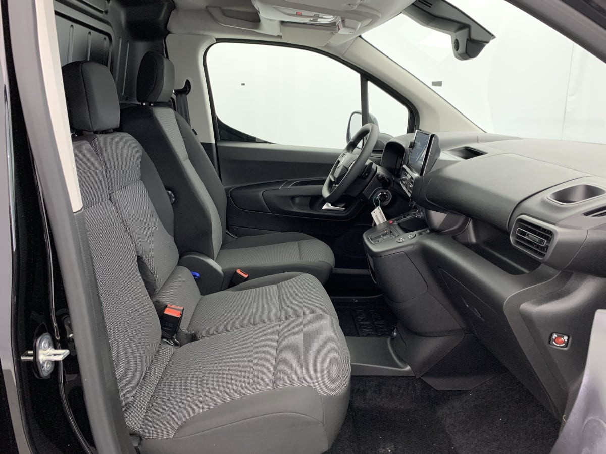 Vente en ligne Citroën Berlingo TAILLE XL 950KG BLUEHDI 130 S S EAT8 au prix de 24 240 €