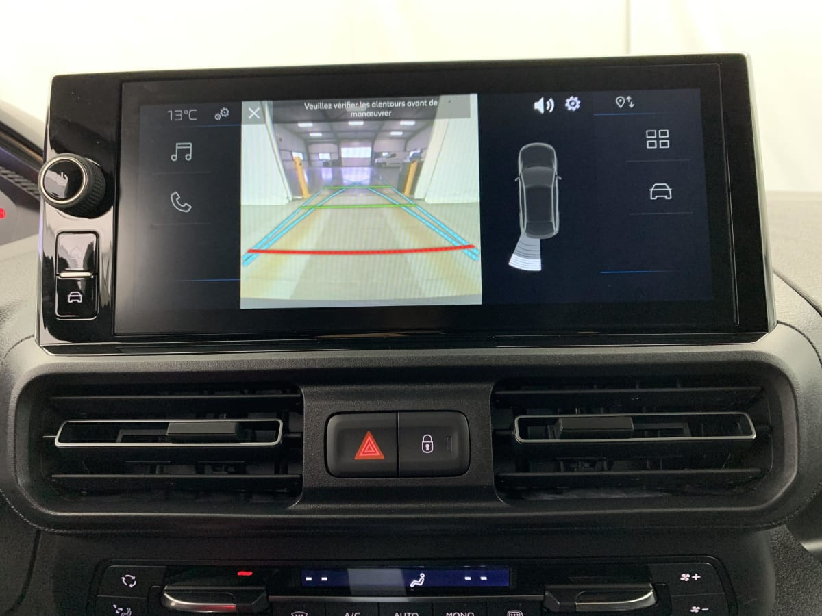 Vente en ligne Peugeot Partner Fourgon XL 950 KG BLUEHDI 130 S S EAT8 au prix de 23 620 €