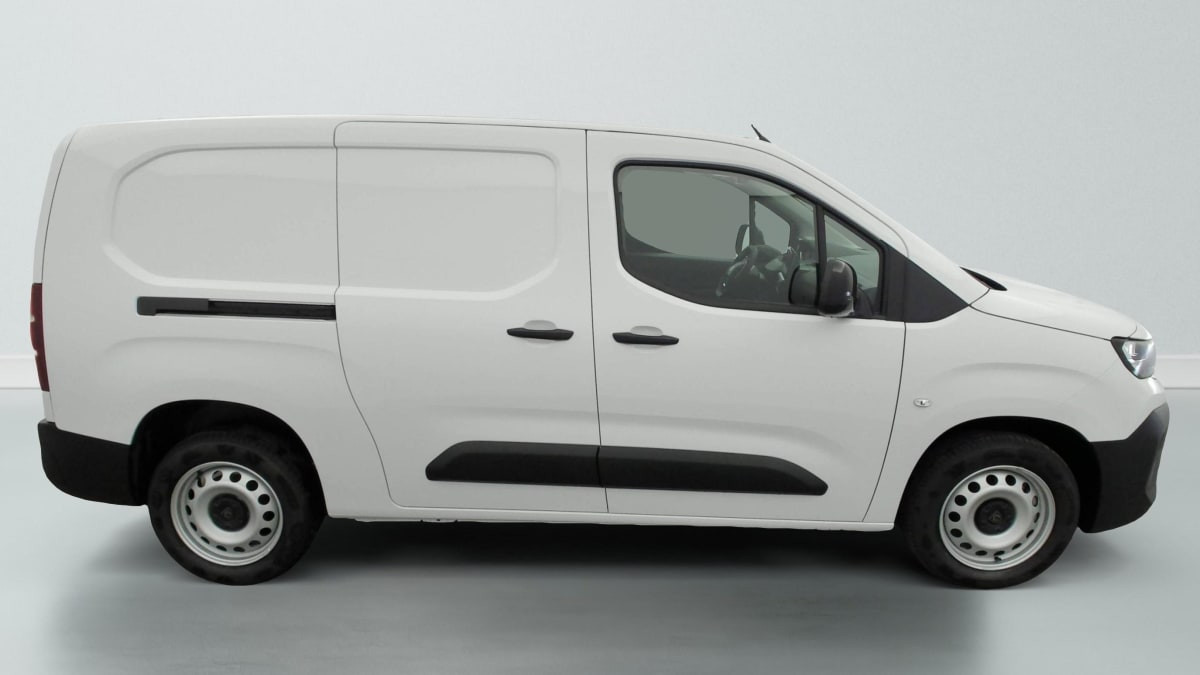 Vente en ligne Peugeot Partner Fourgon XL 950 KG BLUEHDI 130 S S EAT8 au prix de 23 620 €