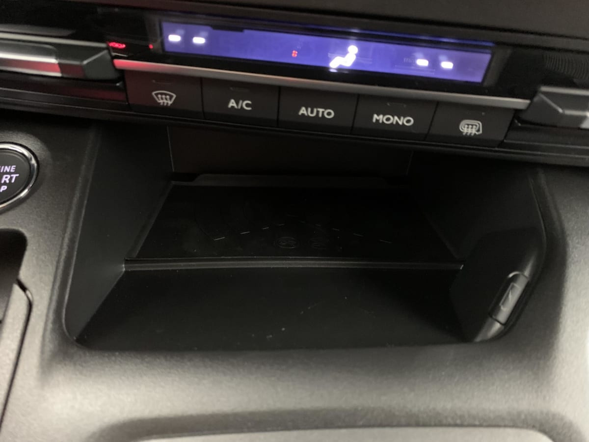 Vente en ligne Peugeot Partner Fourgon M 650 KG BLUEHDI 130 S S EAT8 au prix de 23 250 €