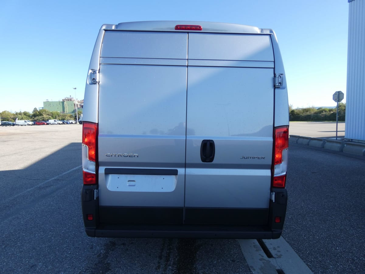 Vente en ligne Citroën Jumper Fourgon TOLE 35 L2H2 140 S S BVM6 au prix de 29 920 €