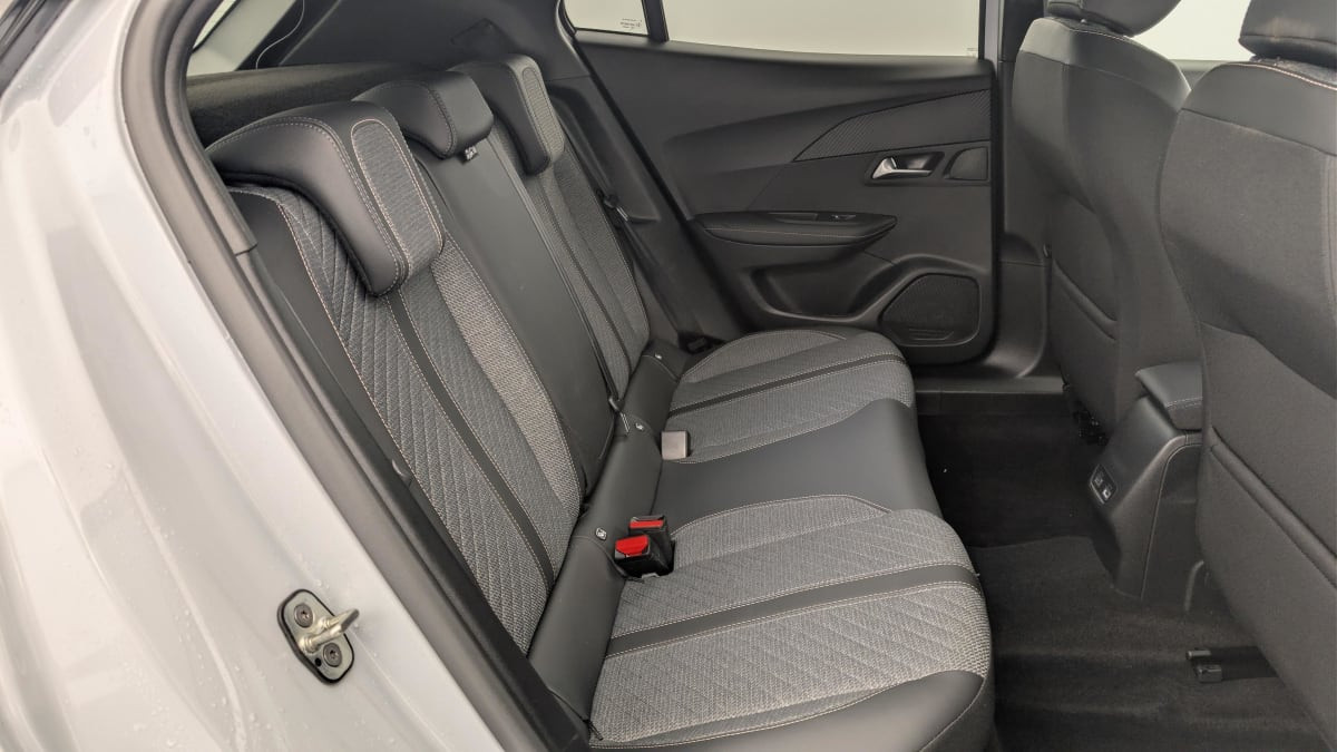 Vente en ligne Peugeot 2008 100 S S BVM6 Allure au prix de 20 460 €