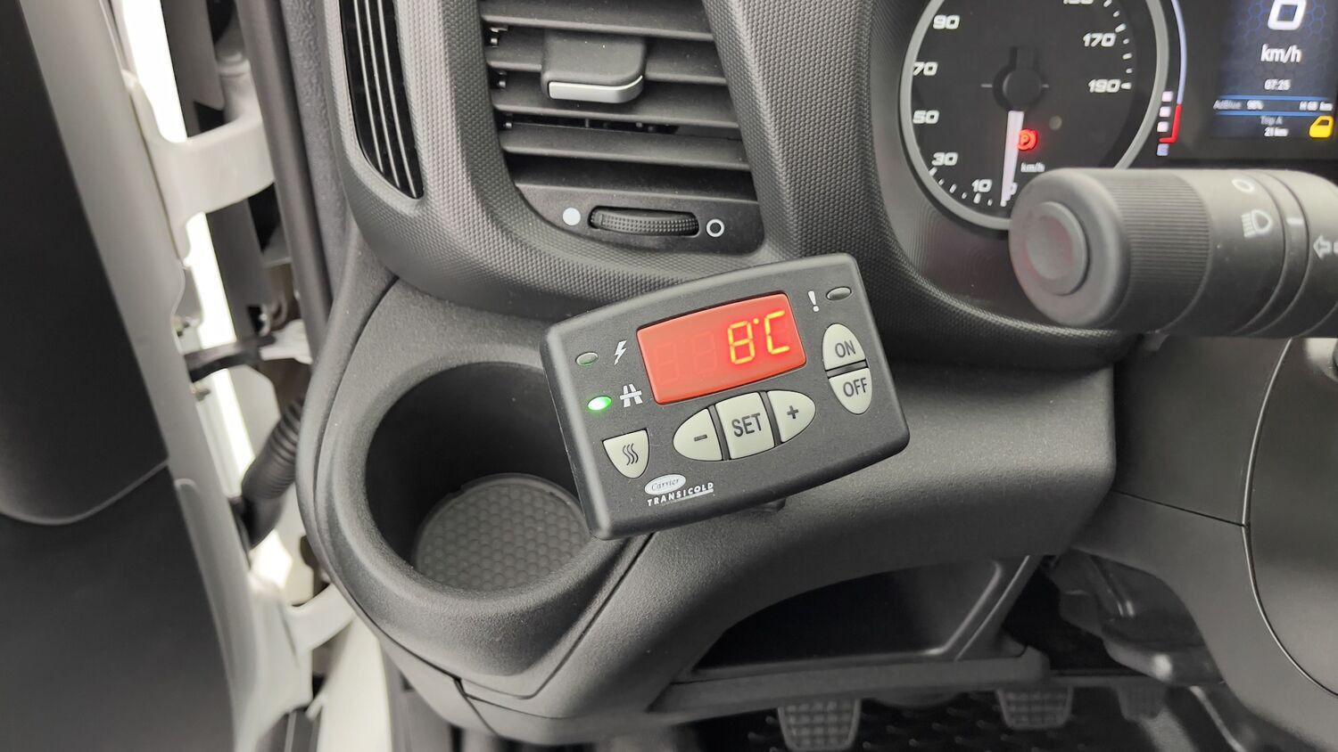 Vente en ligne Iveco Daily DAILY III 35C16H 3450 3.0 160ch Frigo Lamberet au prix de 70 620 €