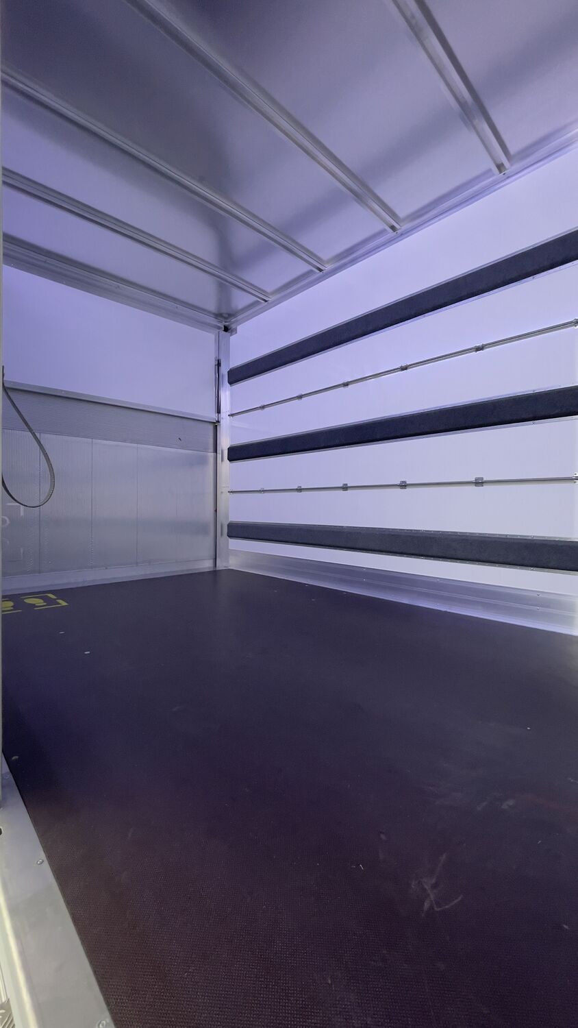 Vente en ligne Volkswagen Crafter CRAFTER CC 35 L4 RJ 2.0 TDI 163ch Business BVA 20m³ Trouillet au prix de 57 420 €