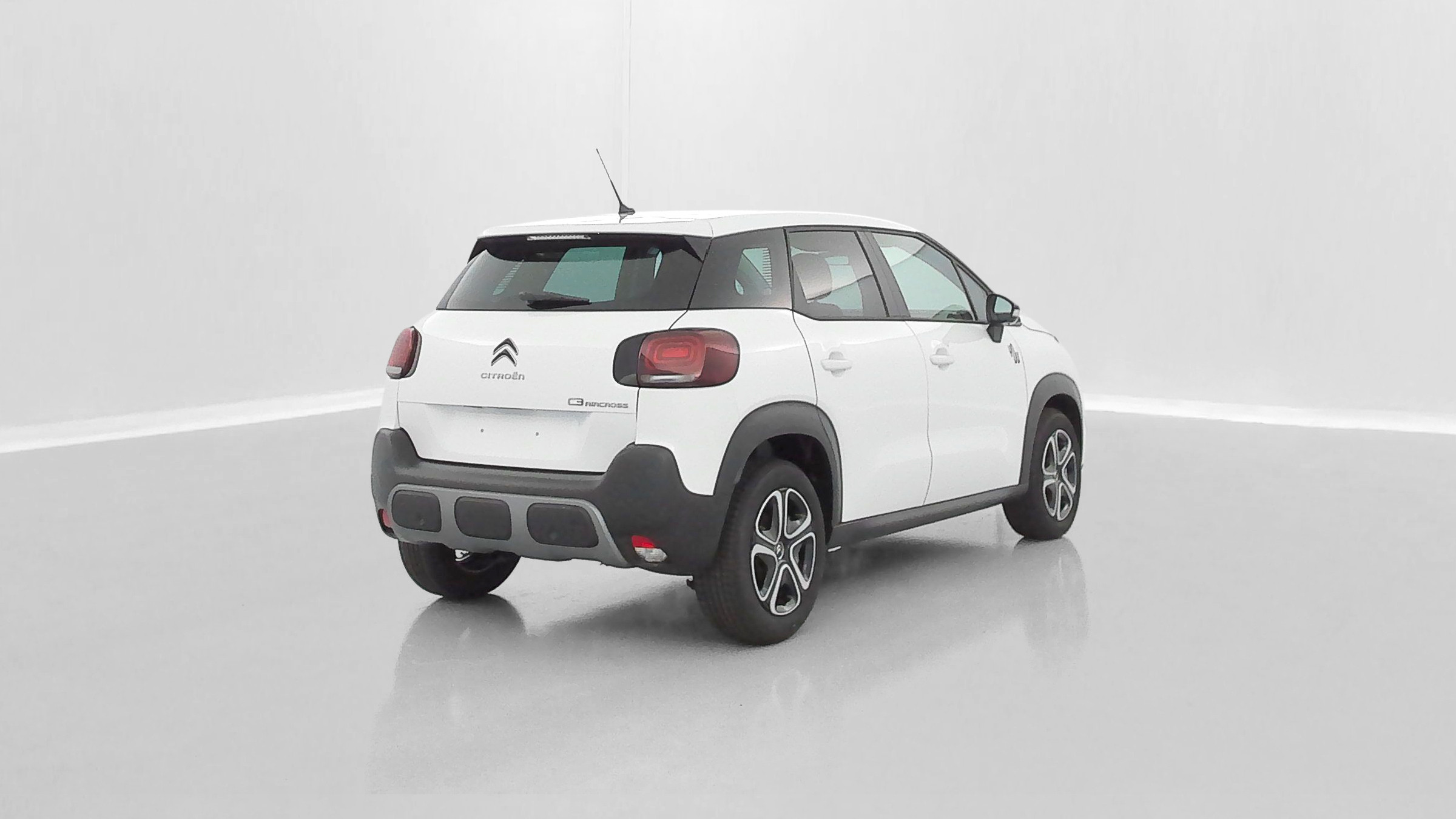 Vente en ligne Citroën C3 Aircross C3 AIRCROSS 1.2 PureTech 110ch YOU au prix de 18 200 €