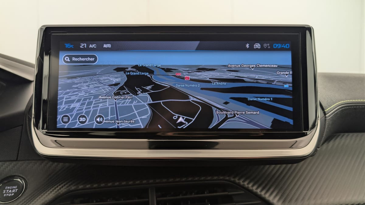 Vente en ligne Peugeot 208 Hybrid 136 e-DCS6 GT au prix de 22 330 €