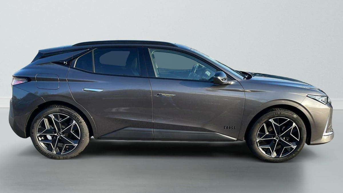 Vente en ligne Ds DS4 PureTech 130 EAT8 Cross Rivoli au prix de 24 390 €