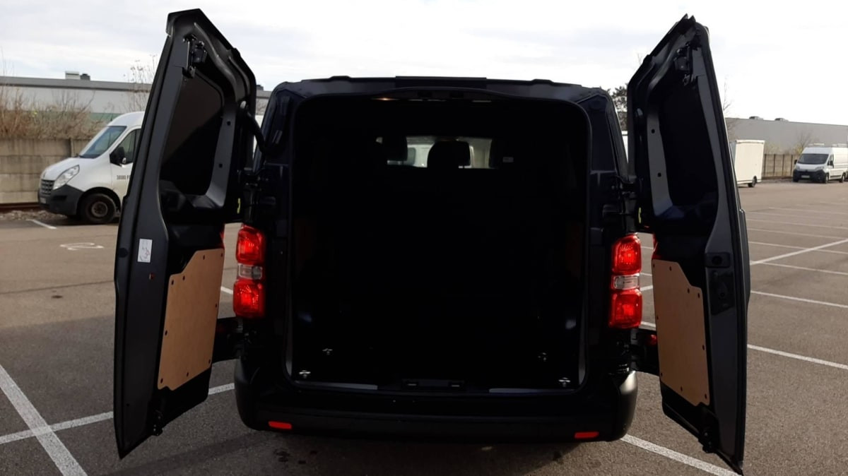 Vente en ligne Citroën Jumpy Fourgon XL BHDI 145 BVM6 au prix de 31 650 €