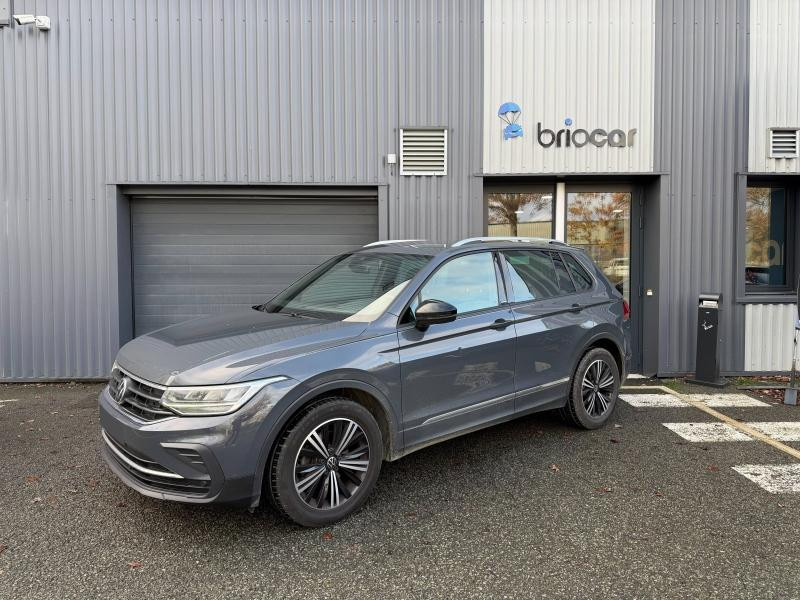Volkswagen Tiguan 1.5 TSI 150ch United DSG7 Suréquipé occasion de 2021 en vente à Rennes