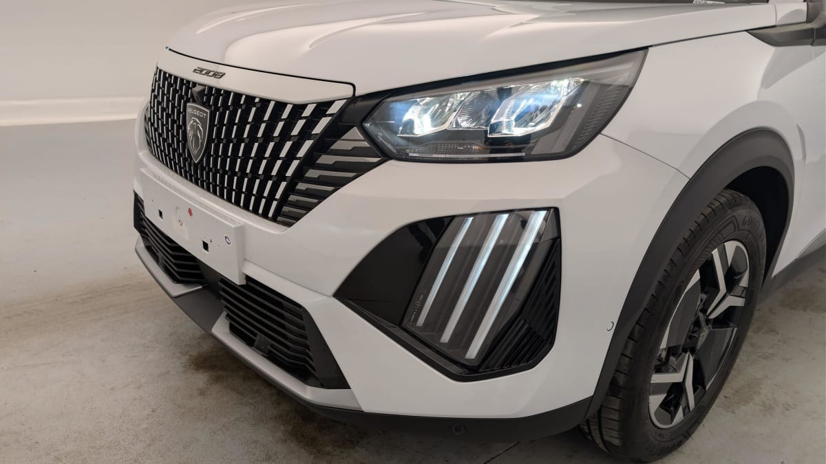 Vente en ligne Peugeot 2008 100 S S BVM6 Allure au prix de 20 460 €