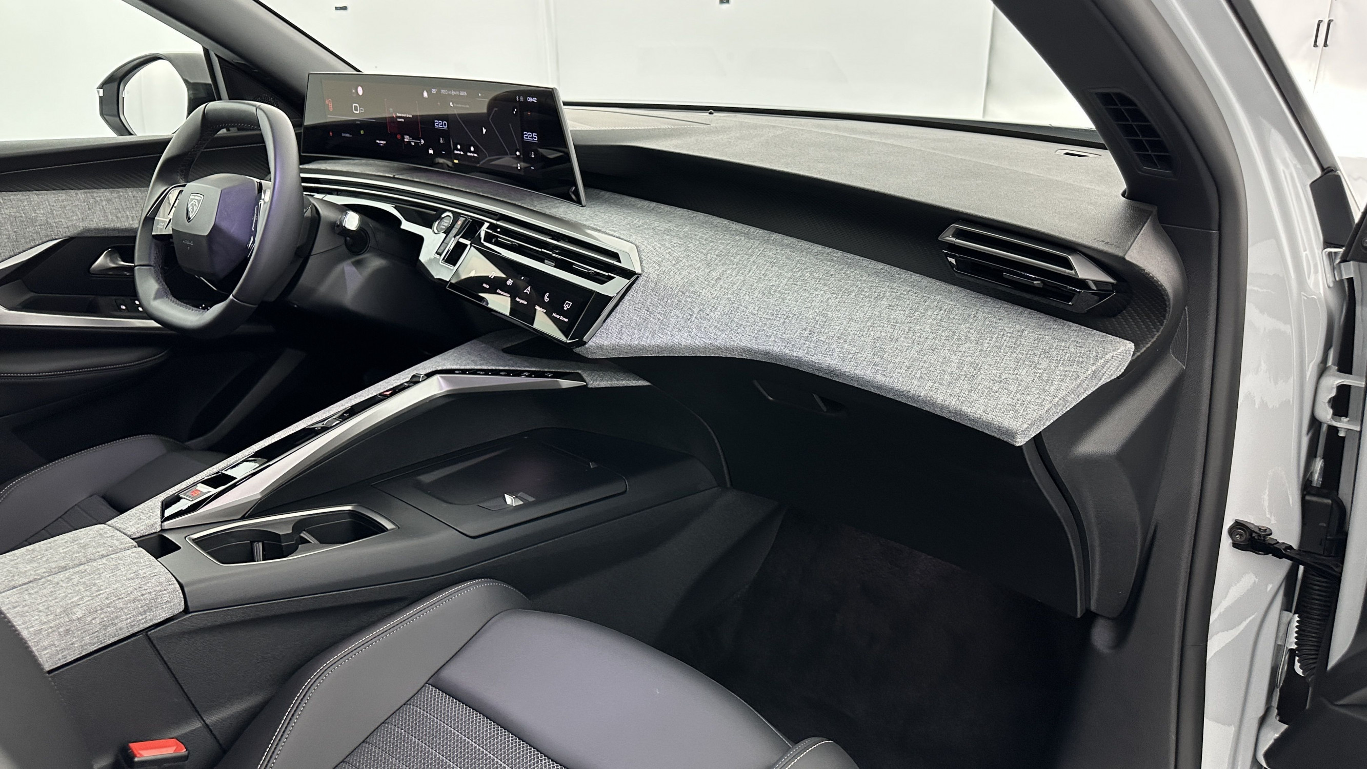 Vente en ligne Peugeot 3008 3008 1.2 Hybrid 136ch Allure e-DCS6 au prix de 29 400 €