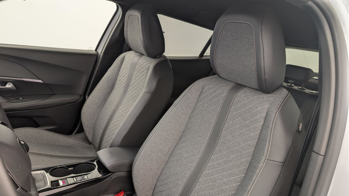 Vente en ligne Peugeot 2008 100 S S BVM6 Allure au prix de 20 460 €