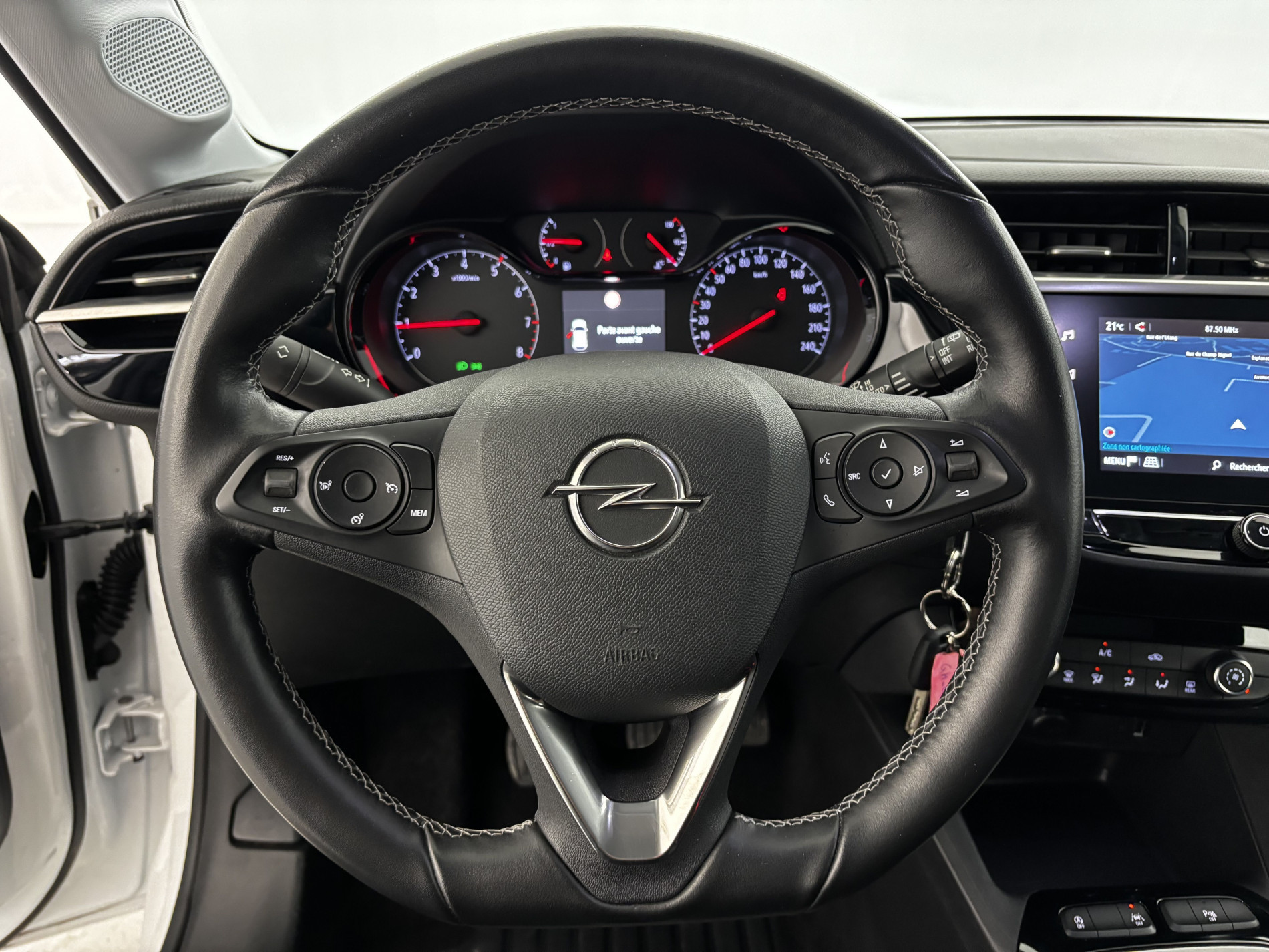 Vente en ligne Opel Corsa 1.2 75ch Elegance Business au prix de 11 980 €