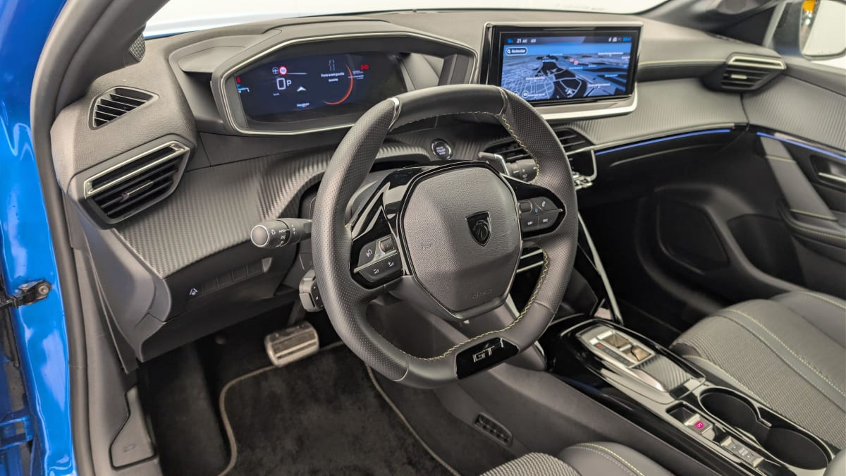 Vente en ligne Peugeot 208 Hybrid 136 e-DCS6 GT au prix de 22 330 €