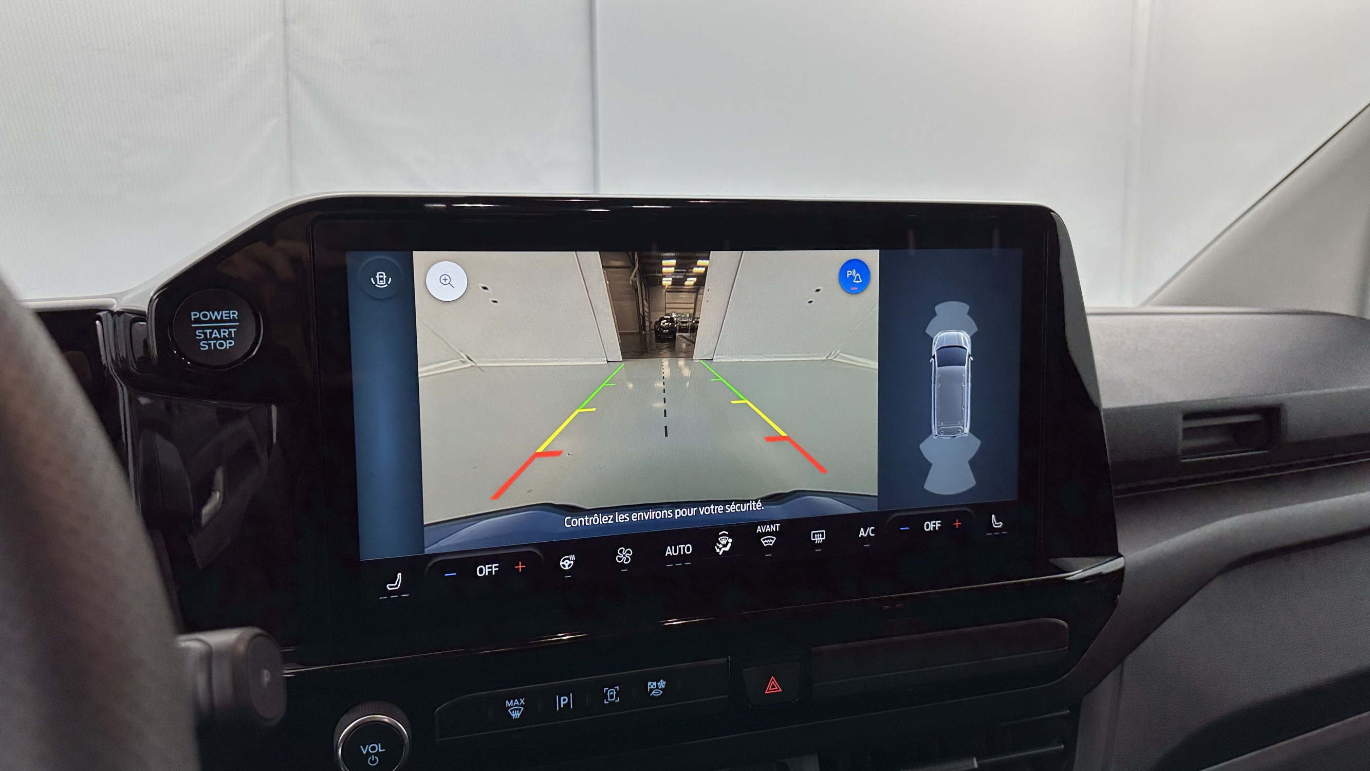 Vente en ligne Ford Transit Custom TRANSIT CUSTOM 320 L2H1 2.0 EcoBlue 170ch MS-RT BVA8 AWD au prix de 67 740 €