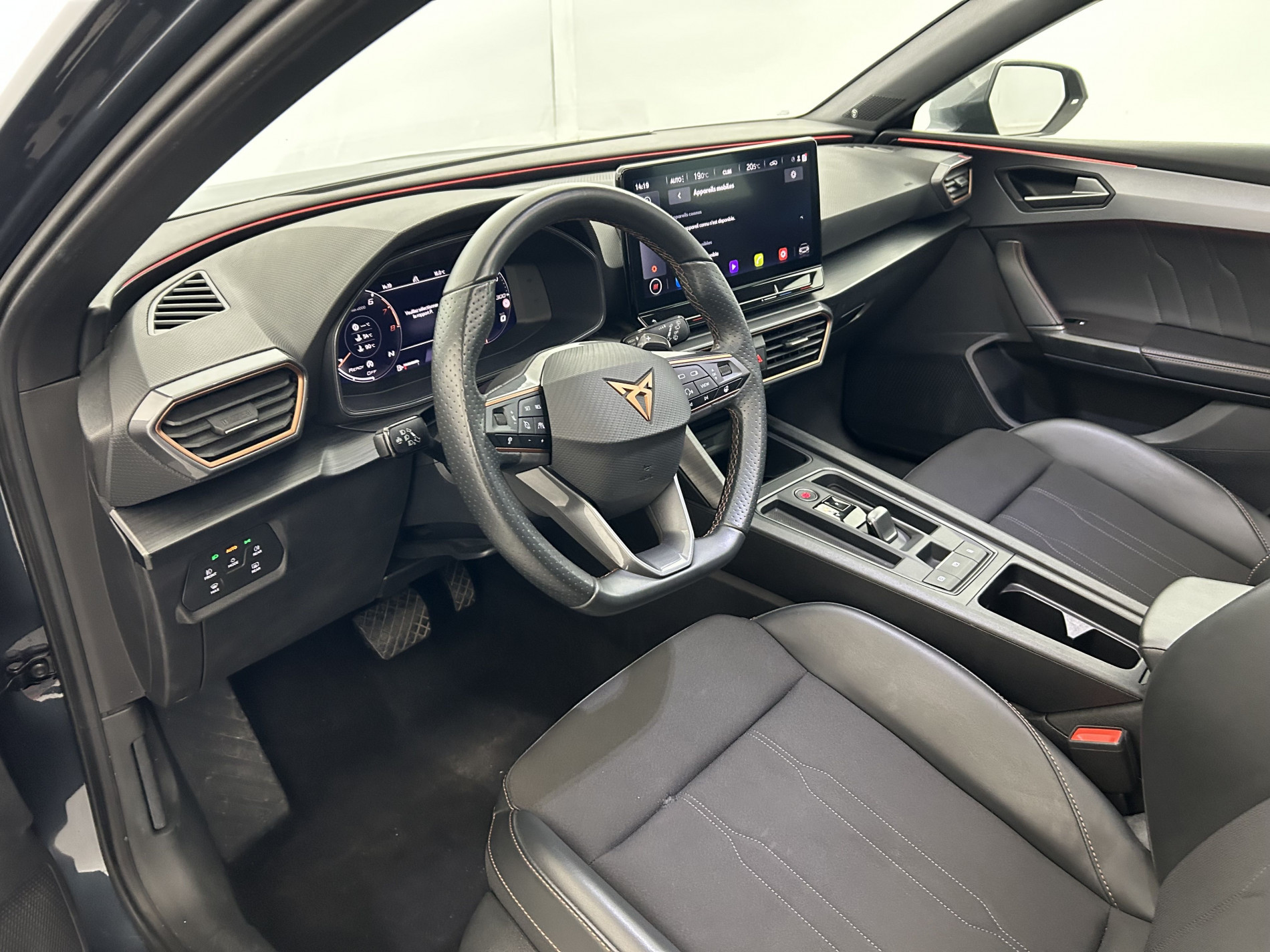 Vente en ligne Cupra Cupra Leon Sportstourer 1.5 eTSI 150ch V DSG7 Suréquipée + Toit ouvrant - Garantie 10/2028 au prix de 25 990 €