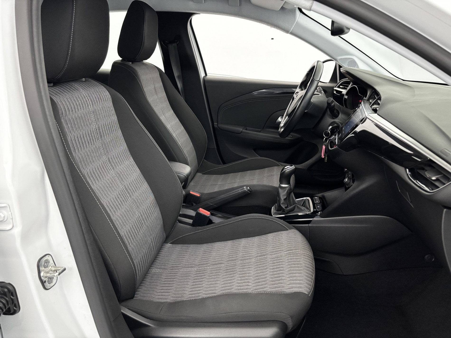 Vente en ligne Opel Corsa 1.2 75ch Elegance Business au prix de 11 980 €