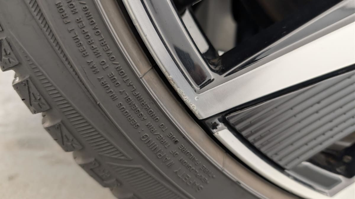 Vente en ligne Peugeot 208 Hybrid 136 e-DCS6 GT au prix de 22 330 €