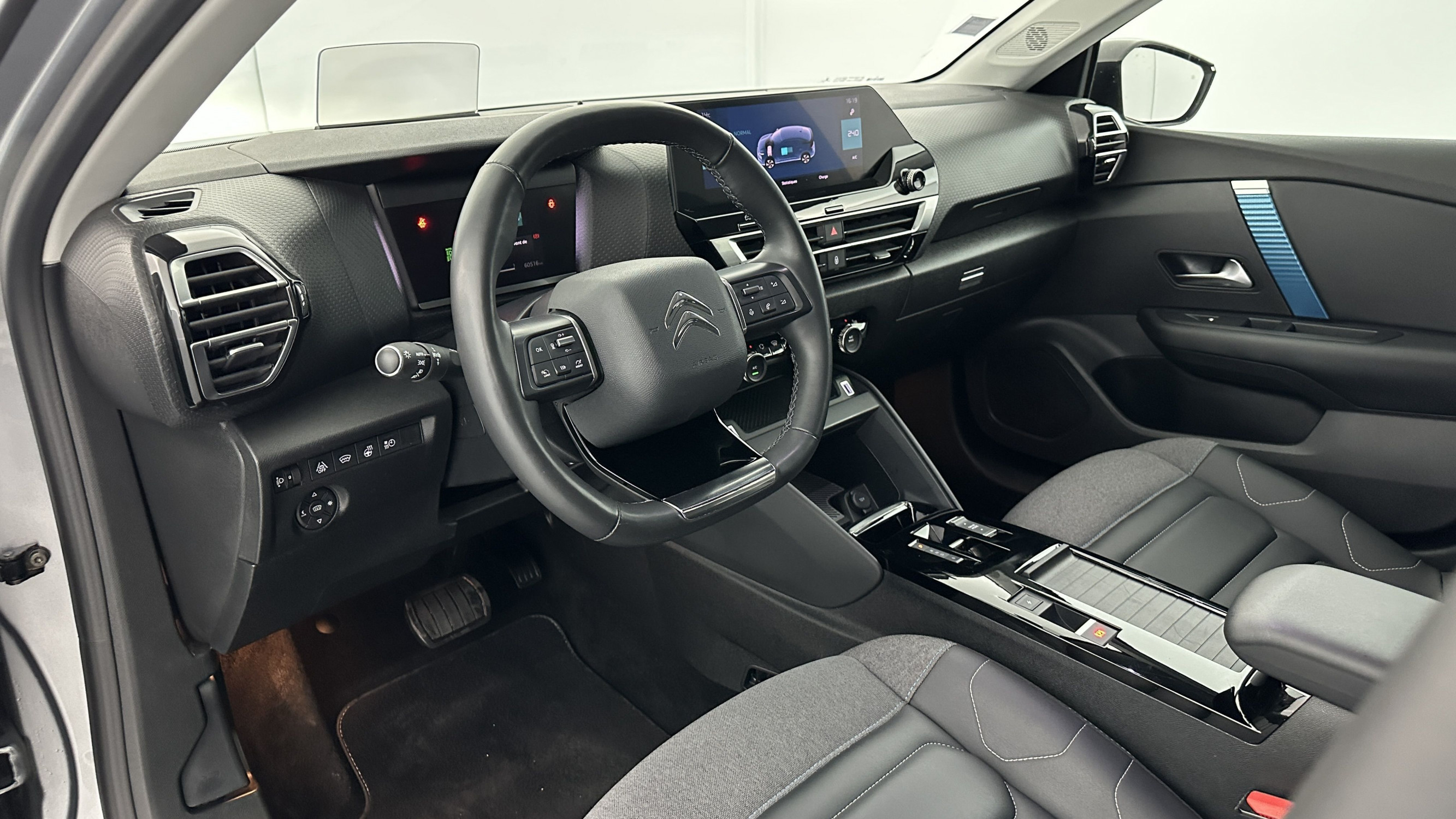 Vente en ligne Citroën C4 ë-C4 136ch Shine au prix de 15 000 €