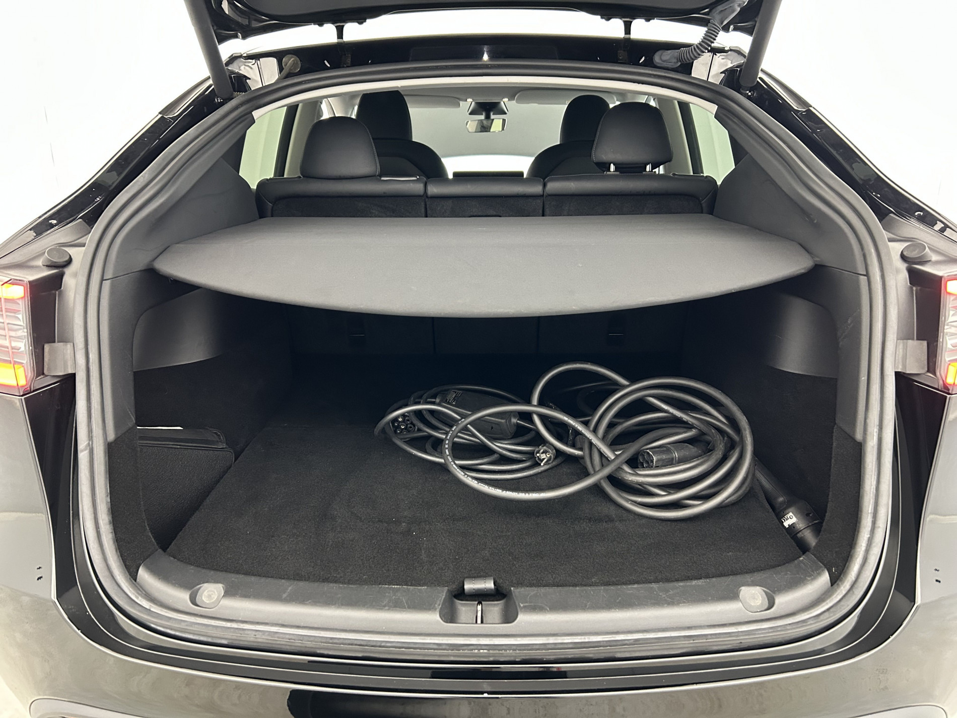 Vente en ligne Tesla Model Y Standard RWD au prix de 33 990 €