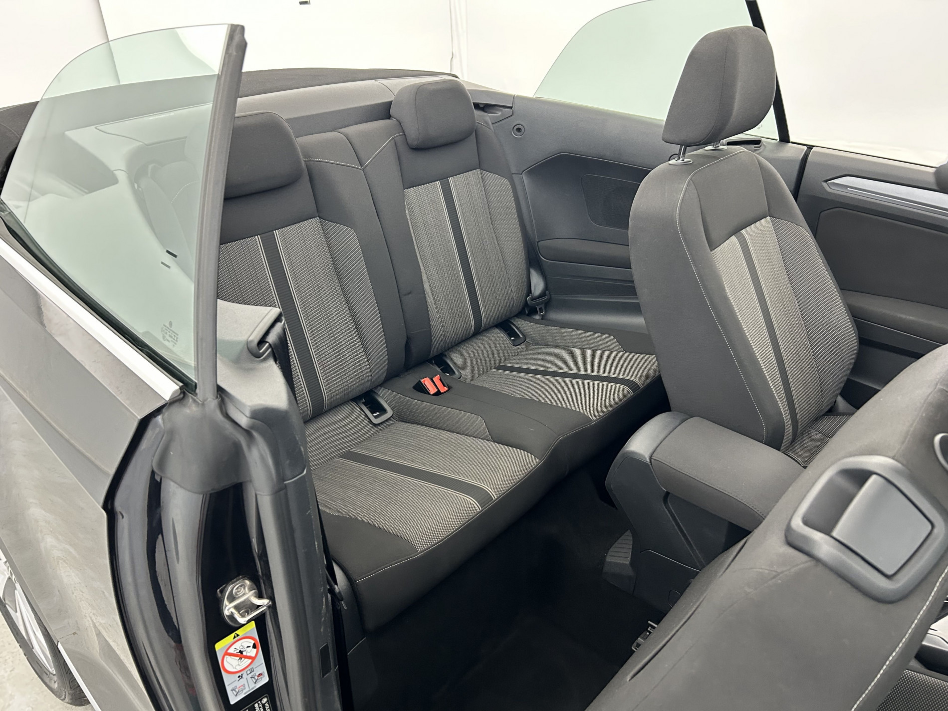 Vente en ligne Volkswagen T-Roc Cabriolet 1.5 TSI EVO 150ch Style DSG7 + Digital Cockpit au prix de 20 990 €