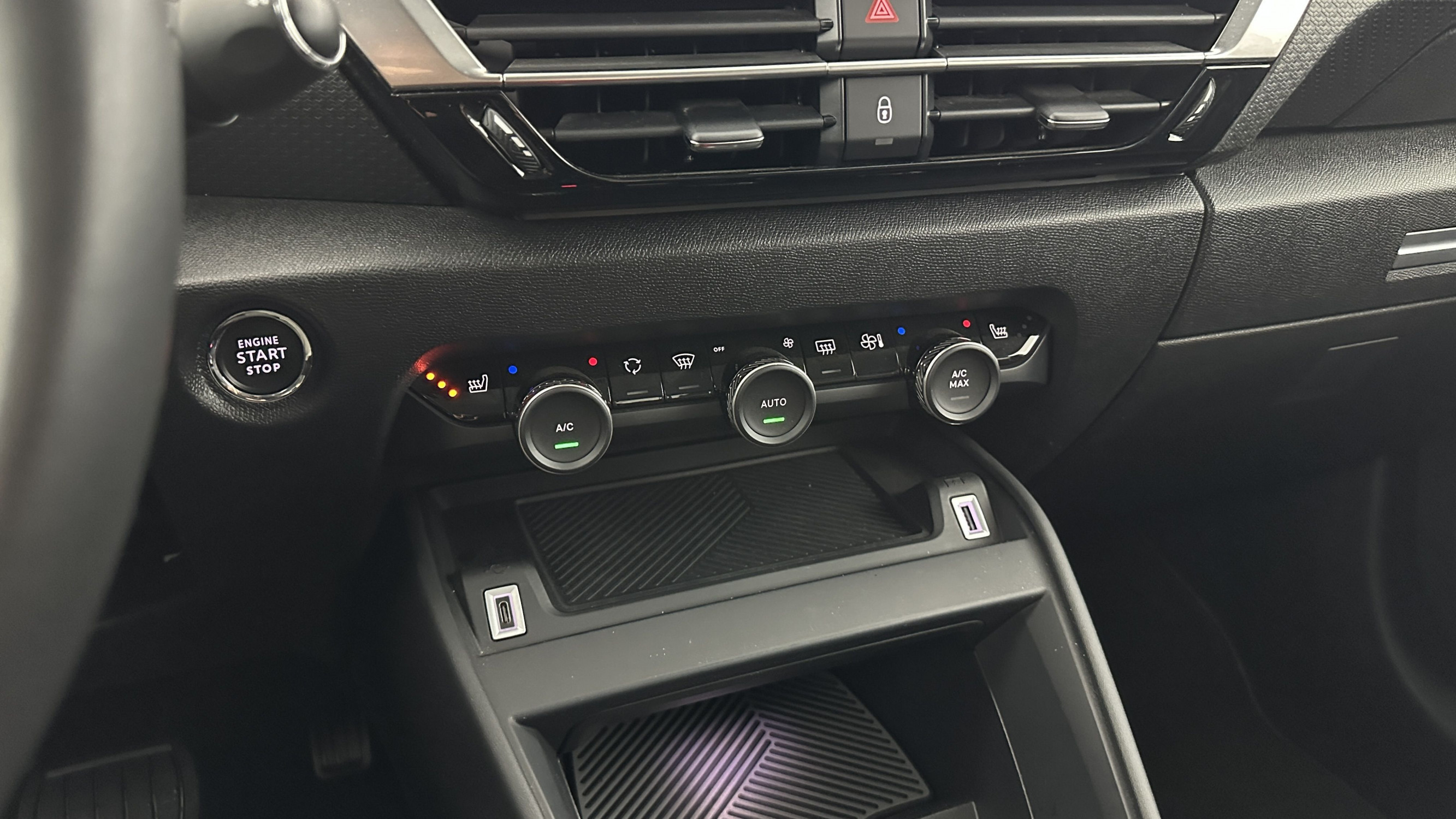 Vente en ligne Citroën C4 ë-C4 136ch Shine au prix de 15 000 €