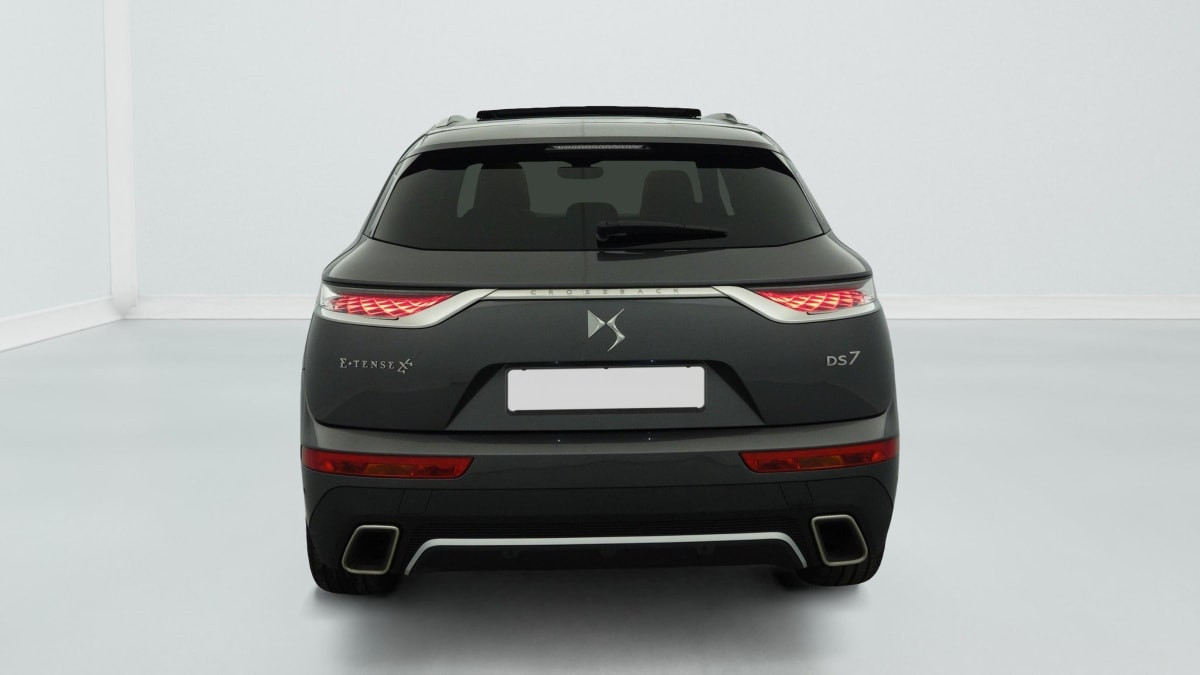 Vente en ligne Ds DS7 Crossback Hybride E-Tense 300 EAT8 4x4 Rivoli au prix de 30 160 €