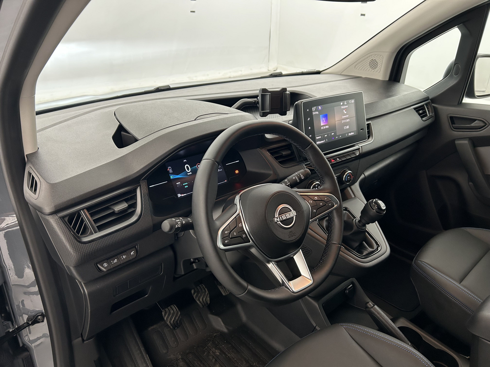 Vente en ligne Nissan Townstar Fourgon L1 1.3 Tce 130 N-Connecta (GSR2b) + Attelage au prix de 22 990 €