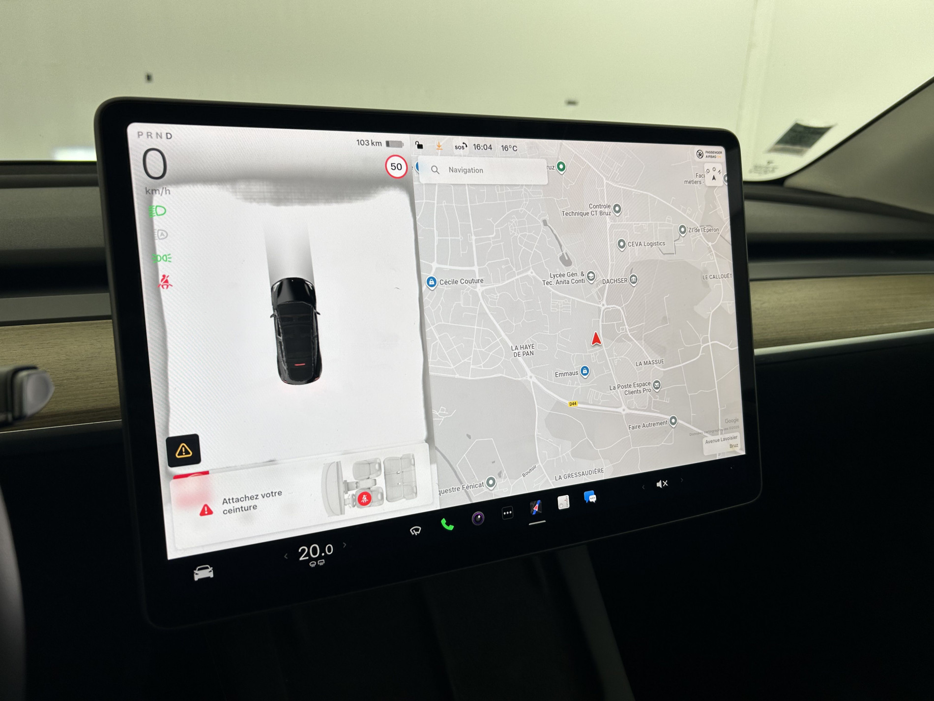 Vente en ligne Tesla Model Y Standard RWD au prix de 33 990 €