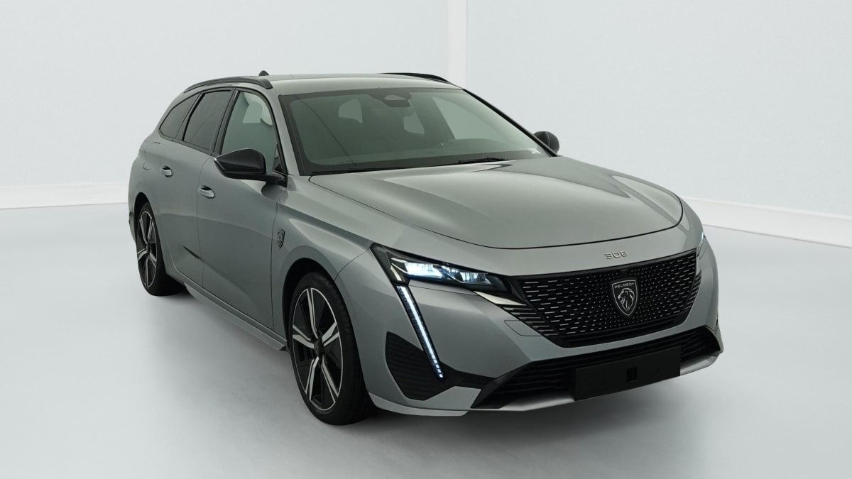 Peugeot 308 SW PHEV 225 e-EAT8 GT occasion de 2024 en vente à Rennes