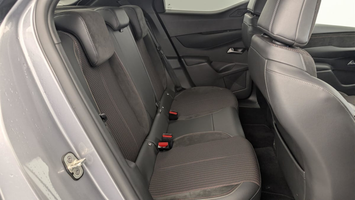 Vente en ligne Ds Ds3 Crossback Puretech 130 EAT 8 Performance Line + au prix de 20 270 €