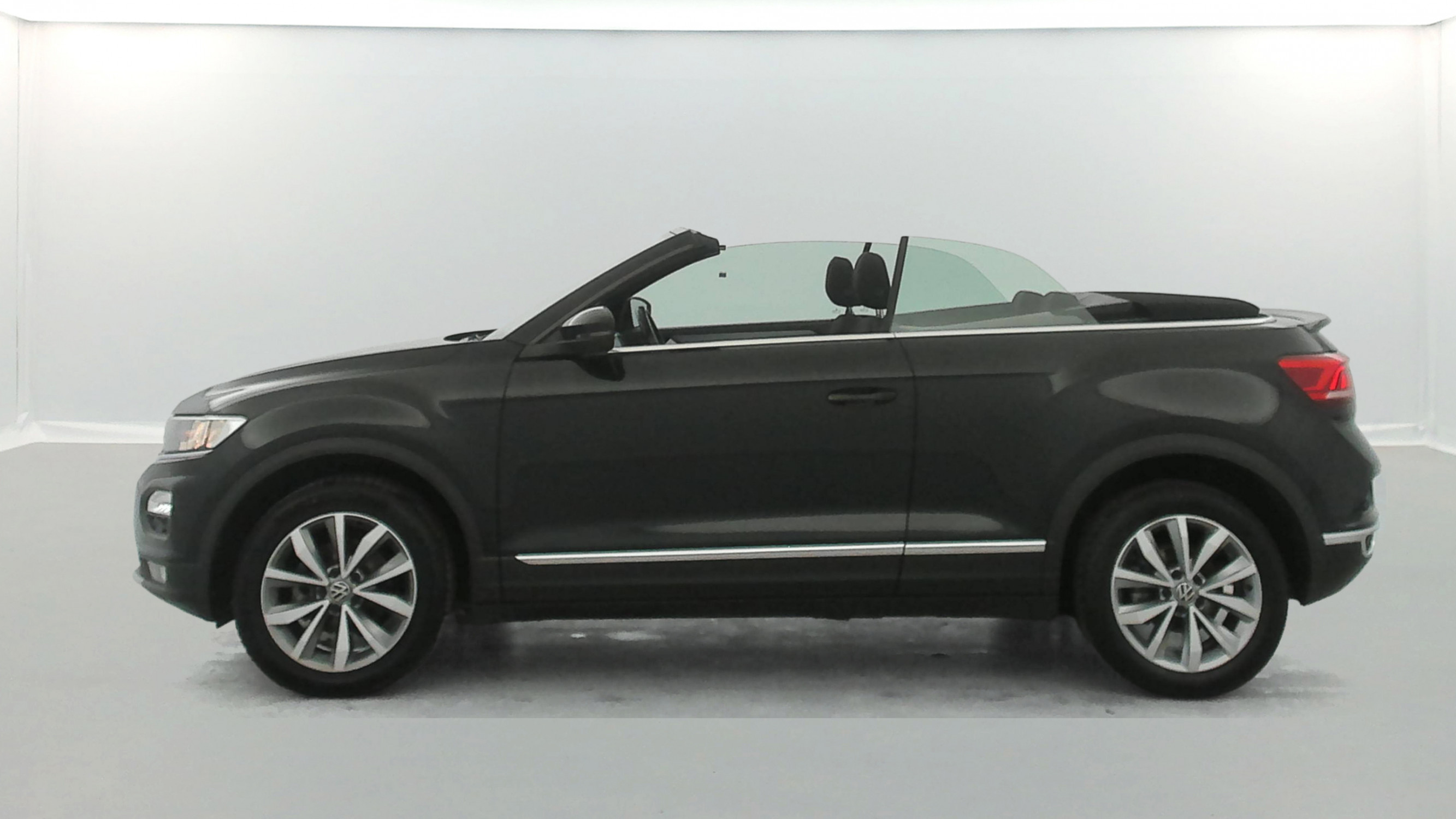 Vente en ligne Volkswagen T-Roc Cabriolet 1.5 TSI EVO 150ch Style DSG7 + Digital Cockpit au prix de 20 990 €