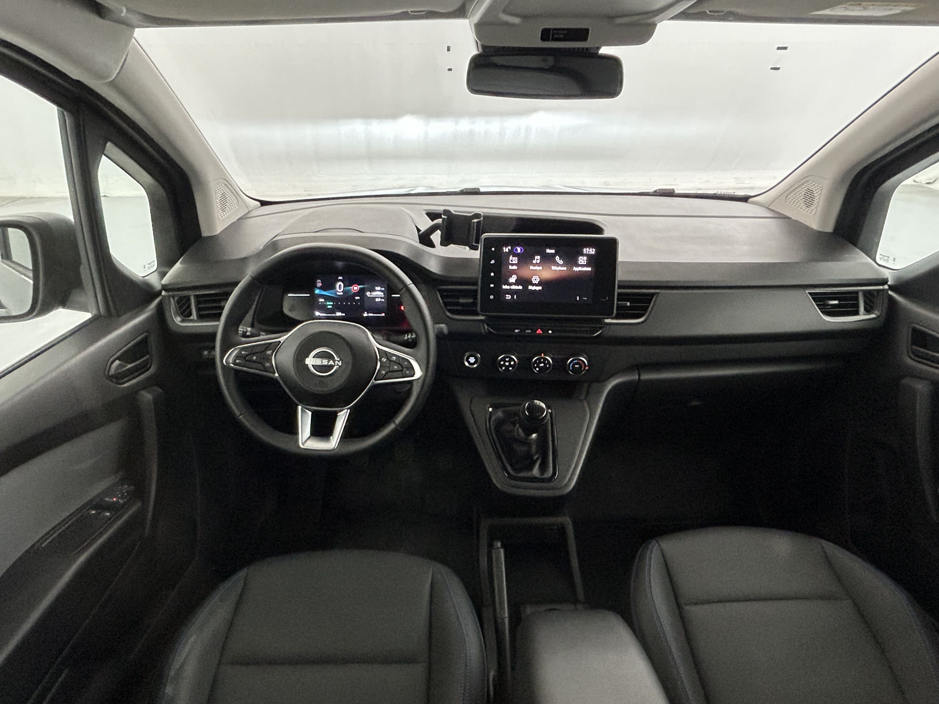 Vente en ligne Nissan Townstar Fourgon L1 1.3 Tce 130 N-Connecta (GSR2b) + Attelage au prix de 22 990 €