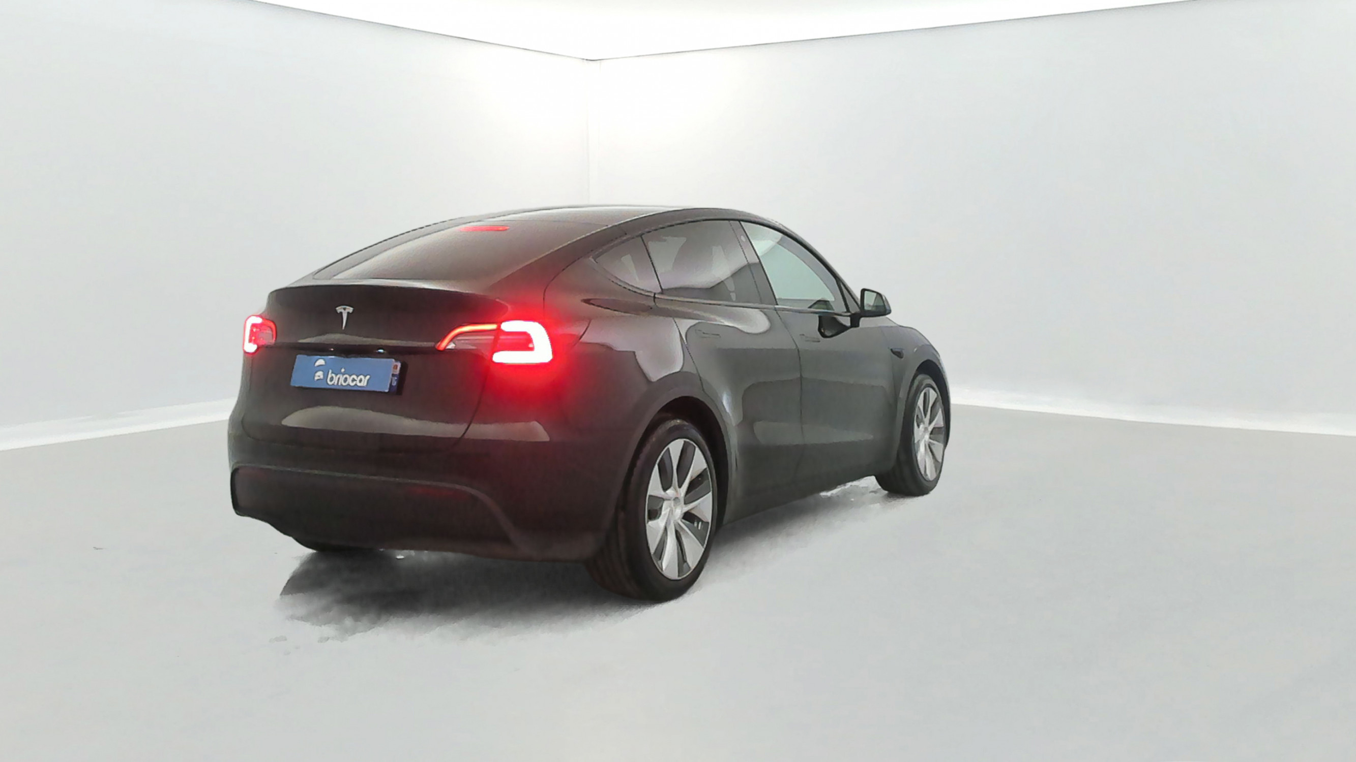 Vente en ligne Tesla Model Y Standard RWD au prix de 33 990 €
