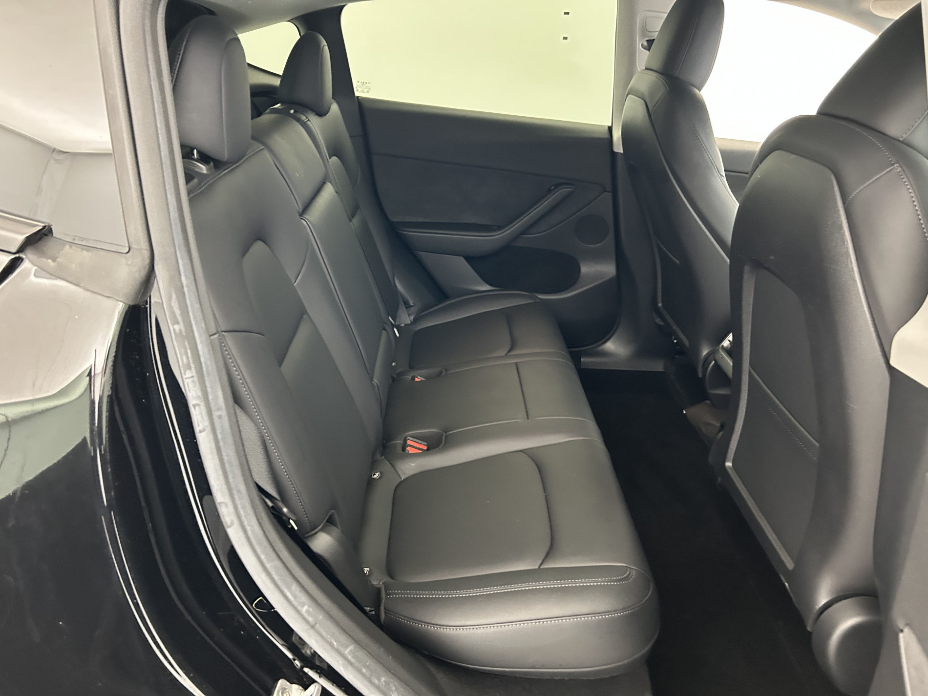 Vente en ligne Tesla Model Y Standard RWD au prix de 33 990 €