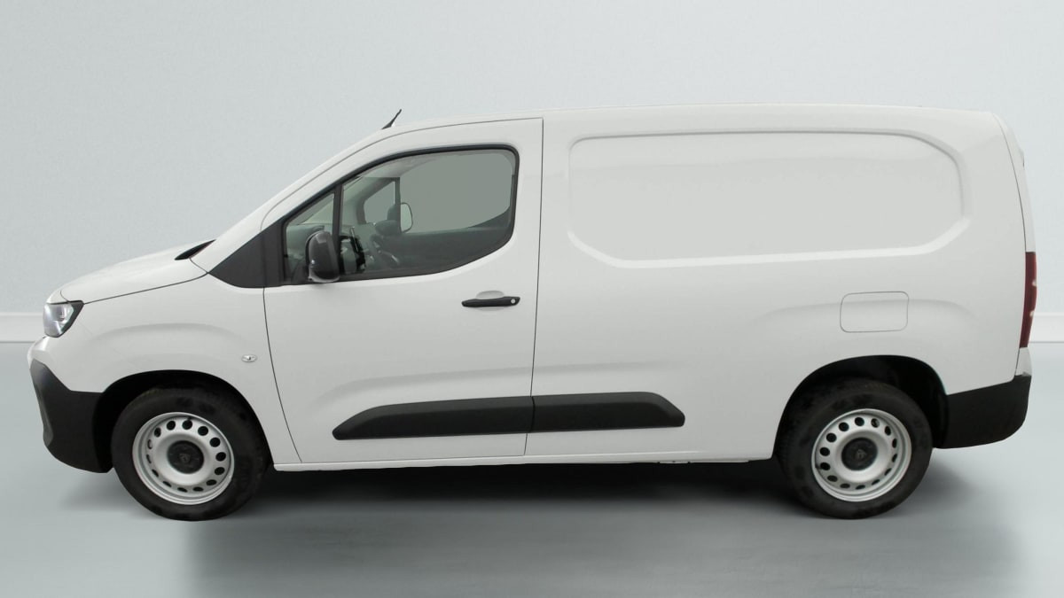 Vente en ligne Peugeot Partner Fourgon XL 950 KG BLUEHDI 130 S S EAT8 au prix de 23 620 €