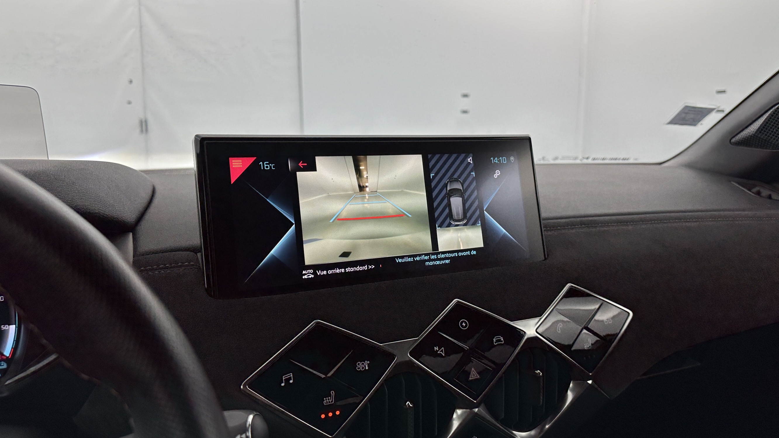 Vente en ligne Ds Ds3 Crossback DS3 CROSSBACK 50 kWh E-Tense 136ch Performance Line + au prix de 16 400 €