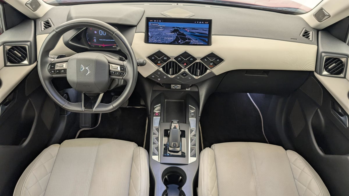 Vente en ligne Ds Ds3 Crossback PureTech 130 EAT8 Esprit de Voyage au prix de 24 390 €