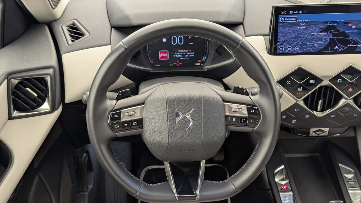 Vente en ligne Ds Ds3 Crossback PureTech 130 EAT8 Esprit de Voyage au prix de 24 390 €