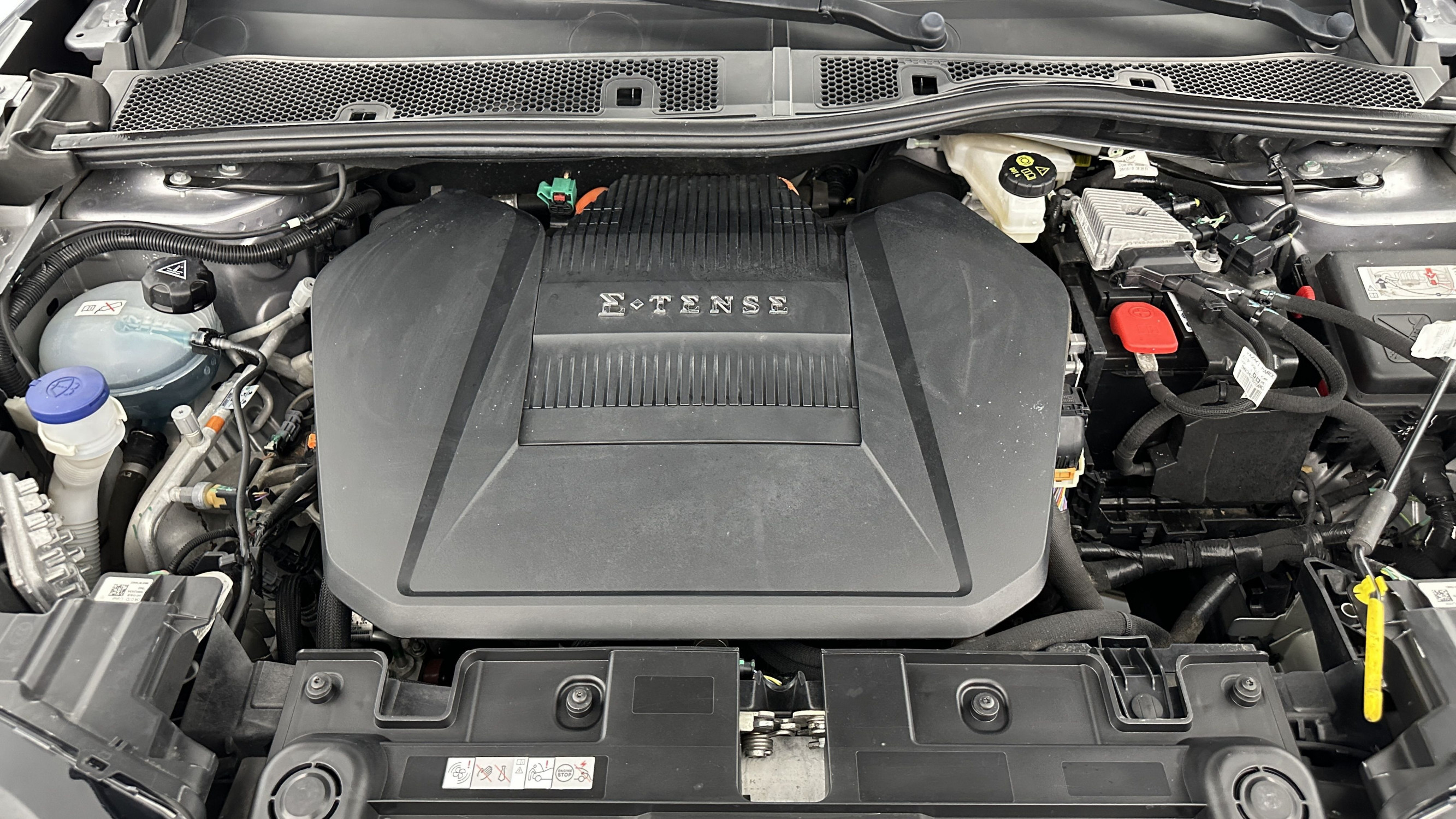 Vente en ligne Ds Ds3 Crossback DS3 CROSSBACK 50 kWh E-Tense 136ch Performance Line + au prix de 16 400 €