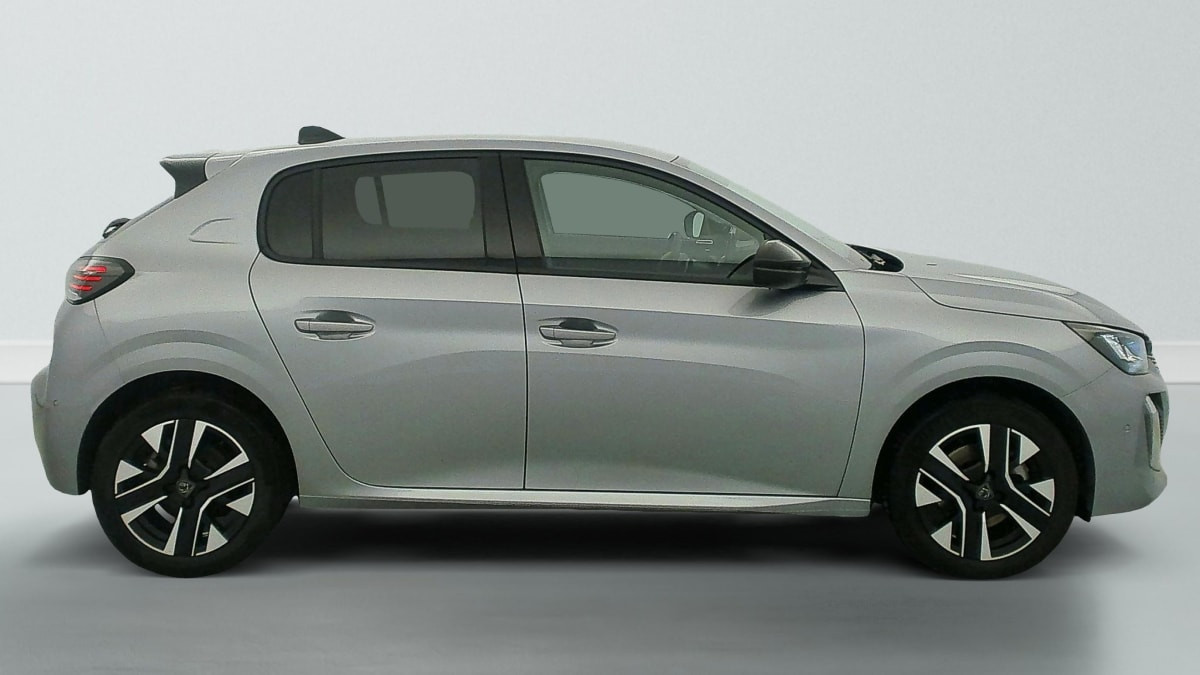 Vente en ligne Peugeot 208 Hybrid 100 e-DCS6 Allure au prix de 19 240 €