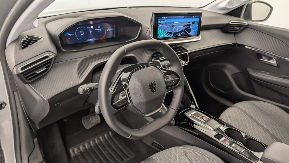 Vente en ligne Peugeot 208 Hybrid 100 e-DCS6 Allure au prix de 19 240 €