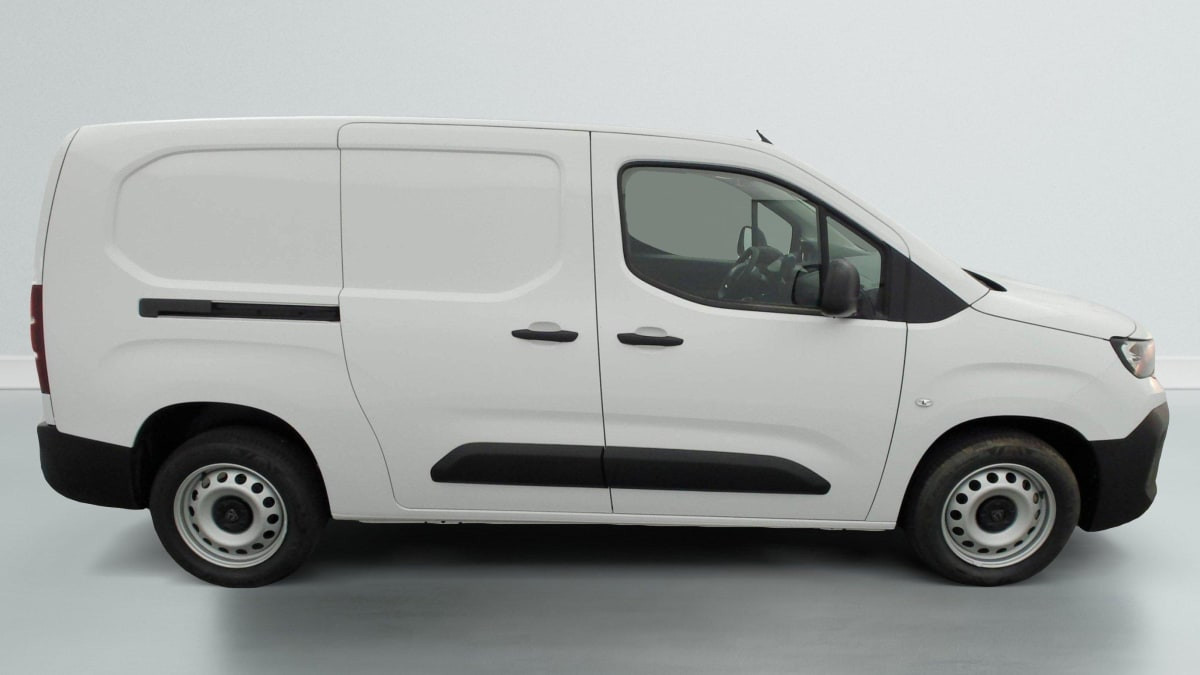 Vente en ligne Peugeot Partner Fourgon XL 950 KG BLUEHDI 100 S S BVM6 au prix de 20 780 €